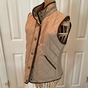 Lauren Ralph Lauren quilted vest- light tan